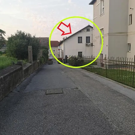 Hiša za goste Hisa Divino 3*