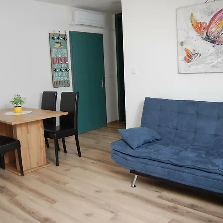 Hisa Divino بتوي