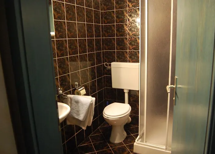 Hisa Divino Птуй